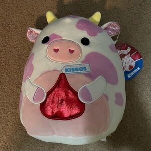 Squishmallow Evangelica Hershey Kisses Cow 🤍🩷💛